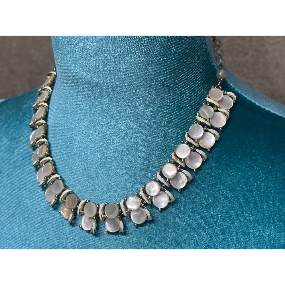 Vintage Faux Mother of Pearl Statement Necklace Silver Tone Retro Choker